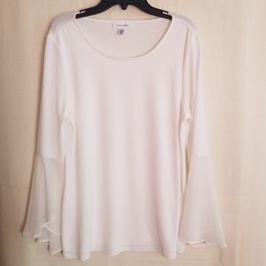 Bell sleeve top